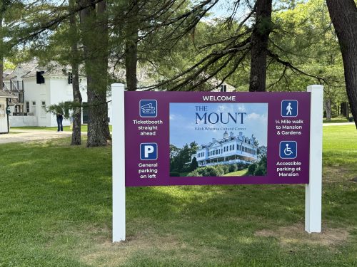 Campus Visitor Sign